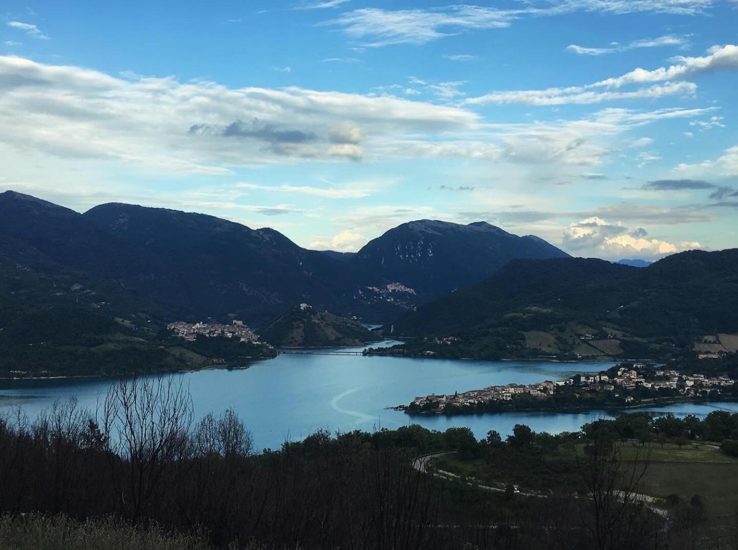 C'Era Una Volta Affittacamere Colle di Tora Exterior foto
